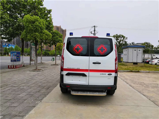 江鈴V362自動檔救護(hù)車(短軸低頂行政版) 江鈴V362自動檔救護(hù)車(短軸低頂行政版)