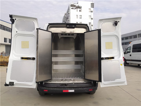 疫苗冷鏈專用運(yùn)輸車(單排/雙排) 疫苗冷鏈專用運(yùn)輸車(單排/雙排)