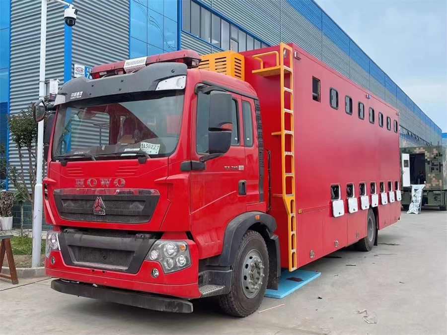 重汽豪沃移動盥洗車 重汽豪沃移動盥洗車