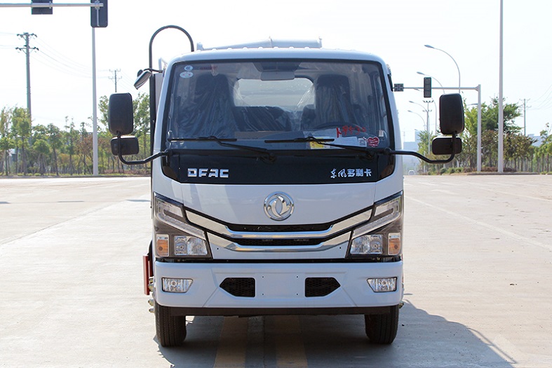 東風多利卡5噸多功能抑塵車 東風多利卡5噸多功能抑塵車