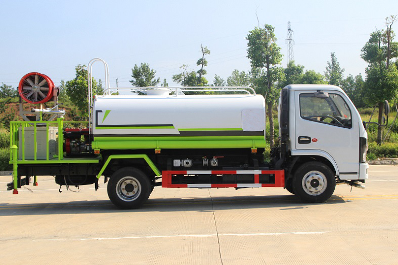 東風(fēng)小多利卡5噸噴霧灑水車 東風(fēng)小多利卡5噸噴霧灑水車