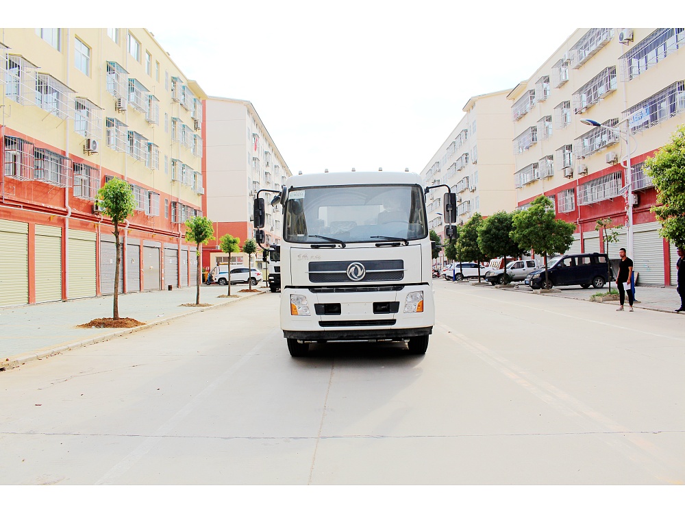 東風天錦多功能霧炮車國六11.3立方/50-100米霧炮 東風天錦多功能霧炮車國六11.3立方/50-100米霧炮