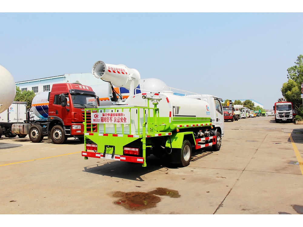 東風小多利卡抑塵灑水車國六5立方/30-40米霧炮 東風小多利卡抑塵灑水車國六5立方/30-40米霧炮