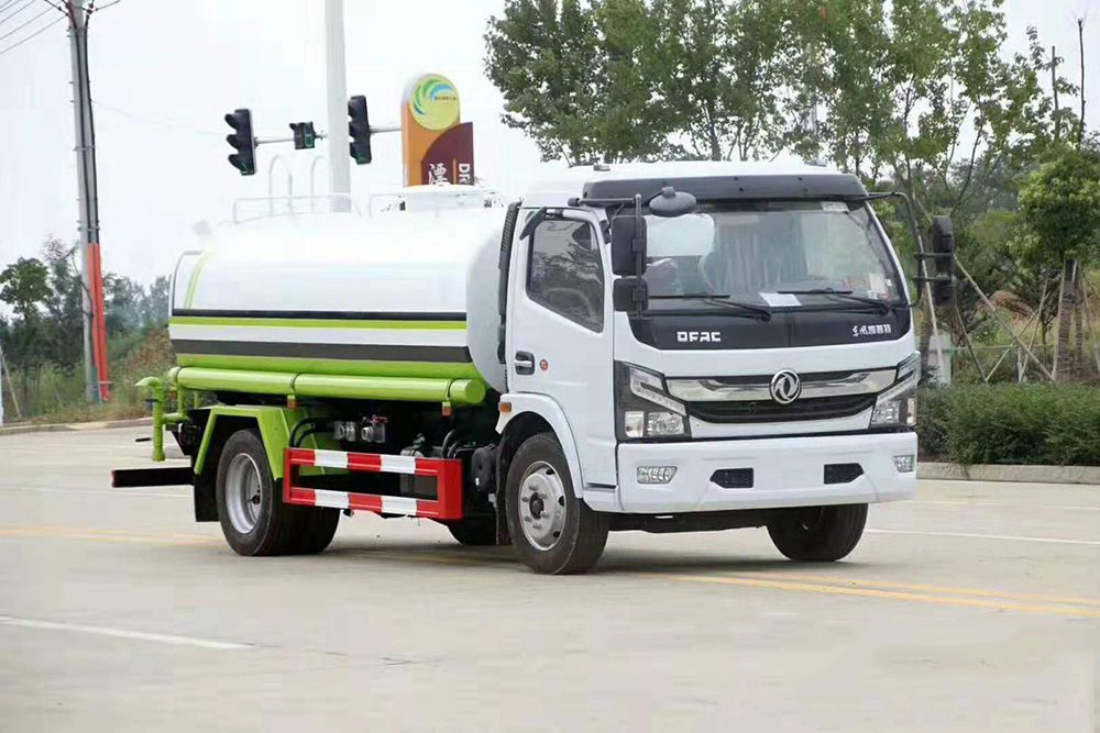 國六9立方東風(fēng)D7 灑水車 國六9立方東風(fēng)D7 灑水車
