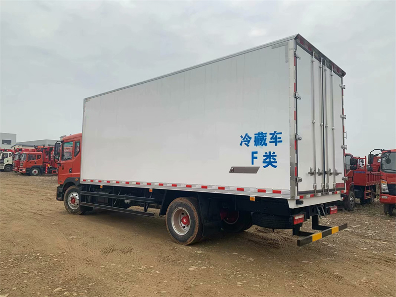 東風多利卡D9冷藏車 東風多利卡D9冷藏車