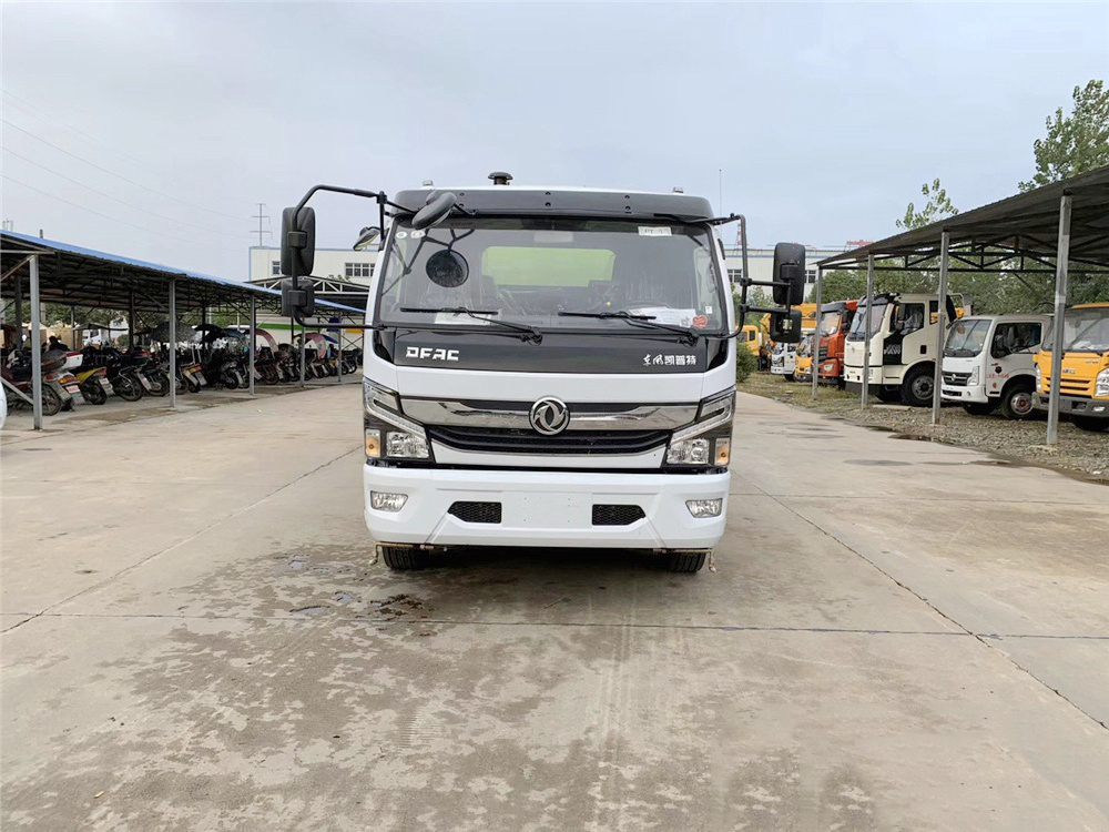 國六2.5方水 5方塵東風D7 掃路車 國六2.5方水 5方塵東風D7 掃路車