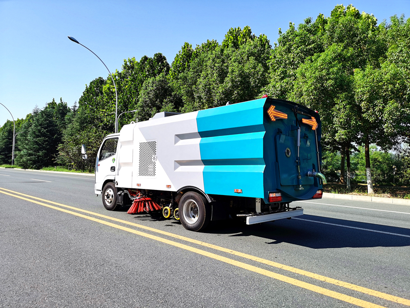 東風(fēng)小多利卡3308洗掃車(chē)國(guó)六 東風(fēng)小多利卡3308洗掃車(chē)國(guó)六