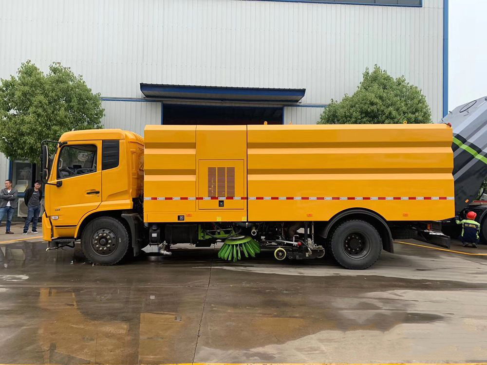 9方水 7方塵東風(fēng)天錦 洗掃車 9方水 7方塵東風(fēng)天錦 洗掃車