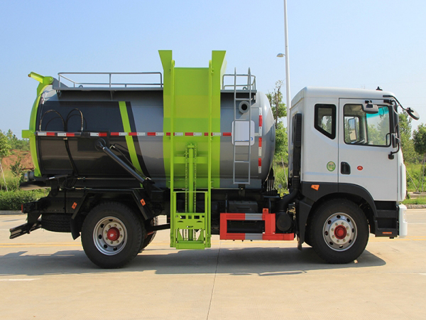 國六東風(fēng)D9 9.5方 餐廚垃圾車圓罐 國六東風(fēng)D9 9.5方 餐廚垃圾車圓罐