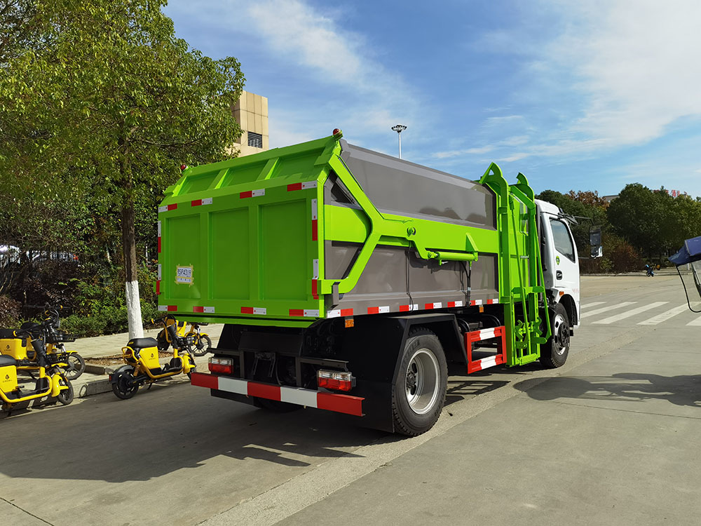 東風大多利卡8方掛桶垃圾車 東風大多利卡8方掛桶垃圾車