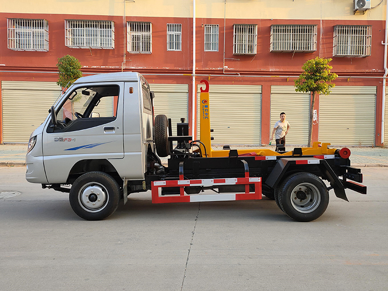 唐駿后雙輪3-4勾臂垃圾車 唐駿后雙輪3-4勾臂垃圾車