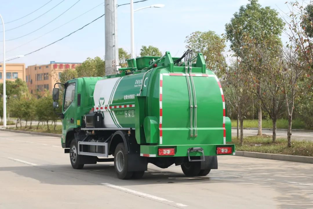 福田歐馬可4.5方餐廚垃圾車 福田歐馬可4.5方餐廚垃圾車