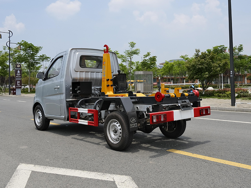 長安2900勾臂垃圾車 長安2900勾臂垃圾車