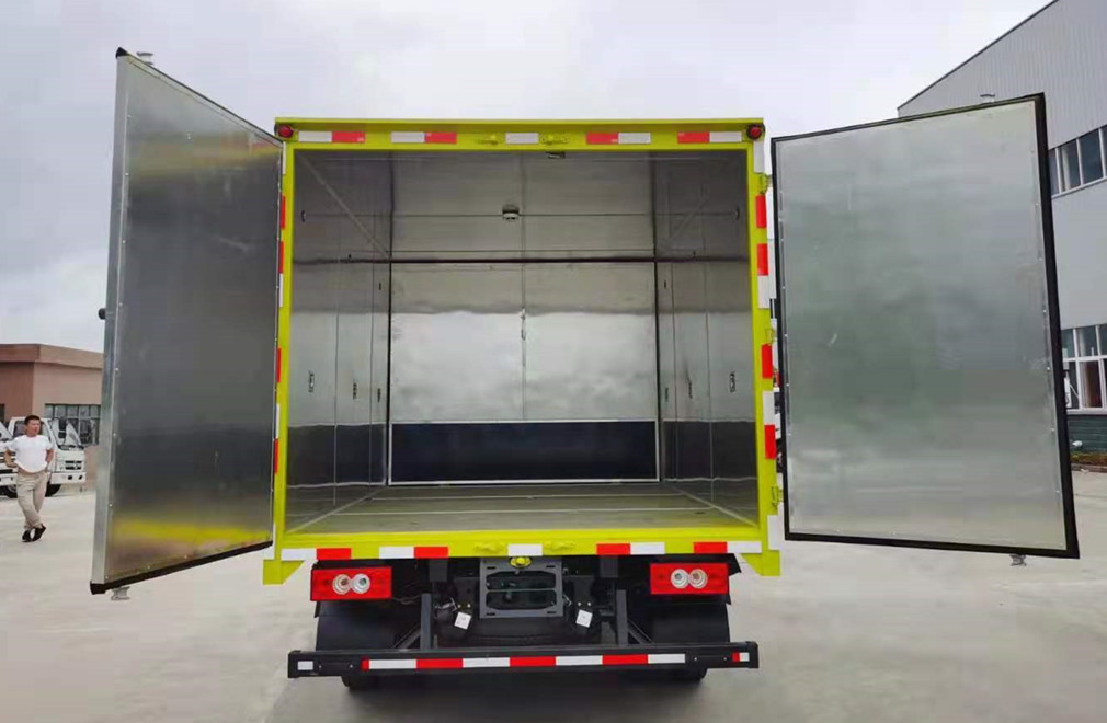 福田奧鈴4.08米貨廂爆破器材運輸車 福田奧鈴4.08米貨廂爆破器材運輸車