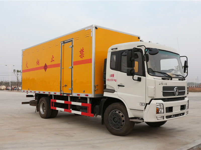 天錦6米2(9.9噸)爆破器材車 天錦6米2(9.9噸)爆破器材車