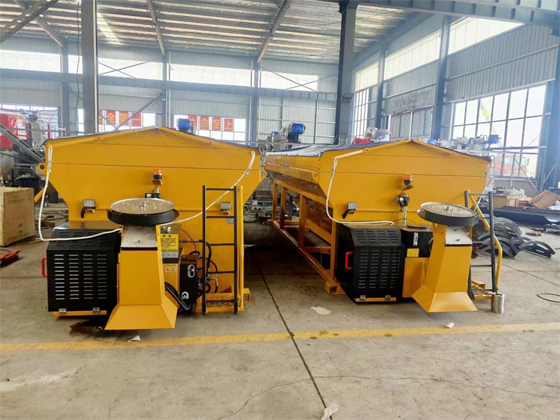 12方融雪劑撒布機 12方融雪劑撒布機