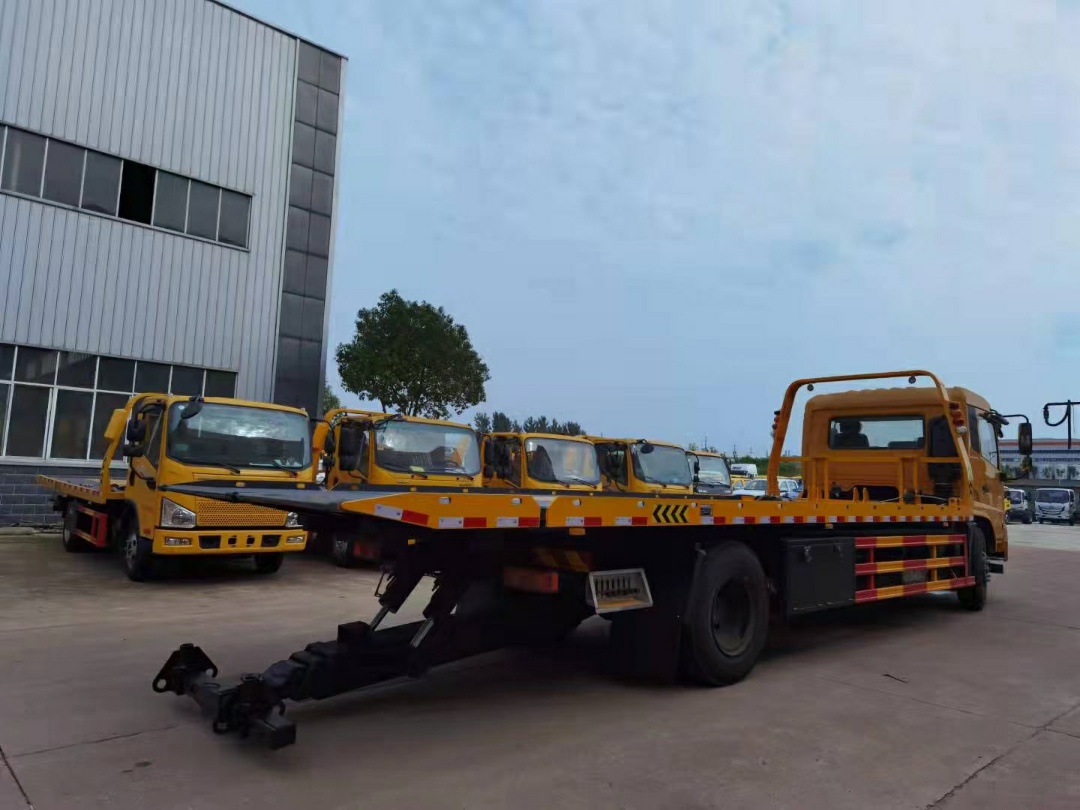 東風天錦一拖二黃牌清障車 東風天錦一拖二黃牌清障車