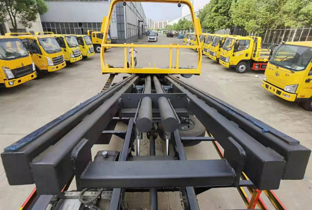 東風天錦一拖二黃牌清障車 東風天錦一拖二黃牌清障車