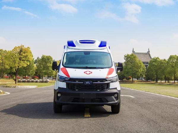 福特全順T6救護(hù)車(模具版) 福特全順T6救護(hù)車(模具版)