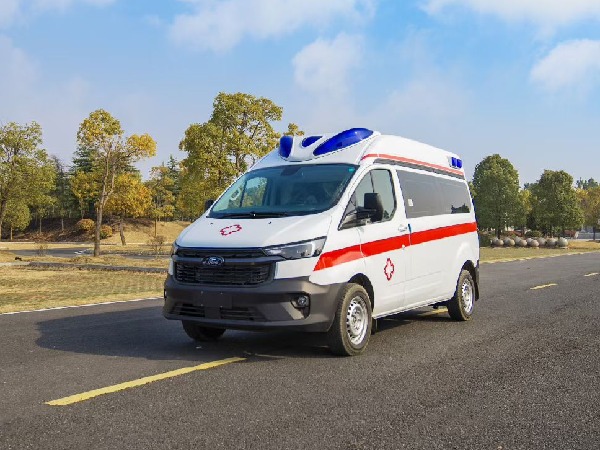 江鈴全順V362 救護車