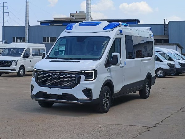 江鈴福特T8救護車(模具版) 江鈴福特T8救護車(模具版)