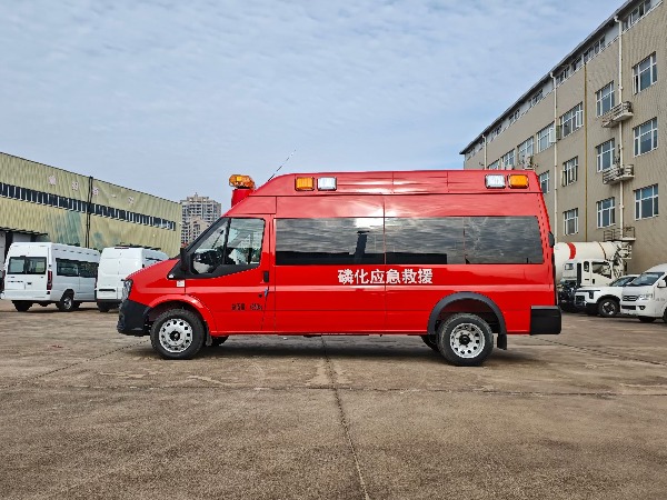 福特福順救險車/氣防車（九座版）